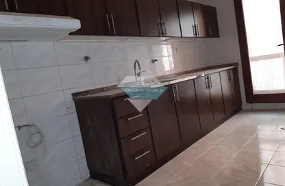 Apartment - Studio - 1 Bathroom for rent in Al Karamah - Abu Dhabi