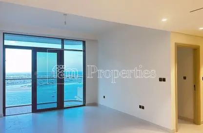 Empty Room image for: Apartment - 1 Bedroom - 1 Bathroom for rent in Marina Vista - EMAAR Beachfront - Dubai Harbour - Dubai, Image 1