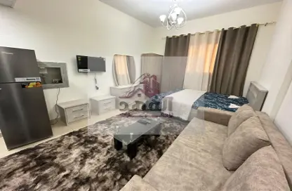 Living Room image for: Apartment - 1 Bathroom for rent in Al Jurf 2 - Al Jurf - Ajman Downtown - Ajman, Image 1