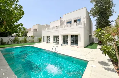 Villa - 5 Bedrooms - 6 Bathrooms for rent in Meadows 2 - Meadows - Dubai