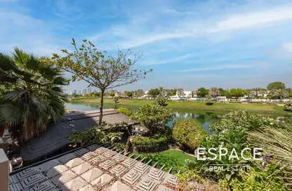 Villa - 6 Bedrooms - 5 Bathrooms for sale in Meadows 6 - Meadows - Dubai