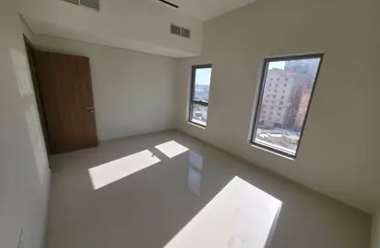 شقة - 2 غرف نوم - 2 حمامات للايجار في برج النعيمية 1 - أبراج النعيمية - النعيمية - عجمان