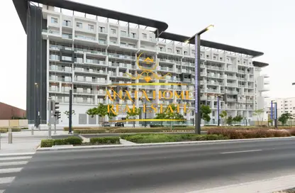 Apartment - 2 Bedrooms - 2 Bathrooms for sale in Oasis 1 - Oasis Residences - Masdar City - Abu Dhabi