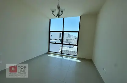 Empty Room image for: Townhouse - 4 Bedrooms - 3 Bathrooms for rent in The Fields - District 11 - Mohammed Bin Rashid City - Dubai, Image 1