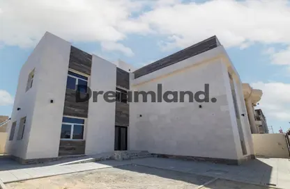 Villa - 4 Bedrooms - 5 Bathrooms for sale in Nad Al Sheba Gardens - Nad Al Sheba 1 - Nad Al Sheba - Dubai