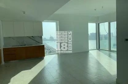 شقة - 2 غرف نوم - 2 حمامات للايجار في لا في - مساكن شاطئ الجميرا - دبي