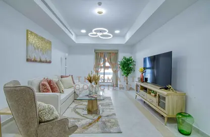 Living Room image for: Apartment - 1 Bedroom - 2 Bathrooms for rent in Princess Tower - Dubai Marina - Dubai, Image 1