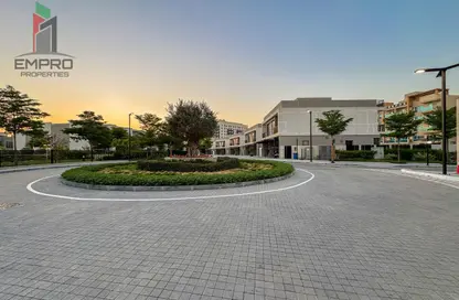Villa - 5 Bedrooms - 5 Bathrooms for rent in 180 Degrees Villas - Liwan - Dubai Land - Dubai