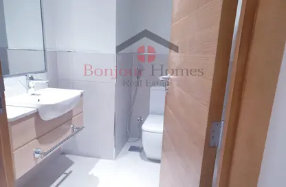 Bathroom image for: Apartment - 1 Bedroom - 2 Bathrooms for rent in Azizi Aura - Downtown Jebel Ali - Dubai, Image 1