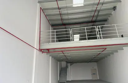 Warehouse - Studio - 1 Bathroom for rent in Al Jurf 2 - Al Jurf - Ajman Downtown - Ajman