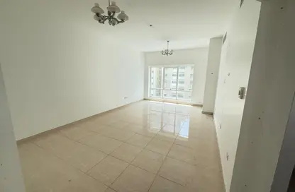 Apartment - 2 Bedrooms - 2 Bathrooms for rent in Al Majaz 1 - Al Majaz - Sharjah