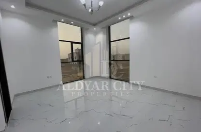 فيلا - 3 غرف نوم - 6 حمامات للايجار في الزاهية جاردنز - الزاهية - عجمان