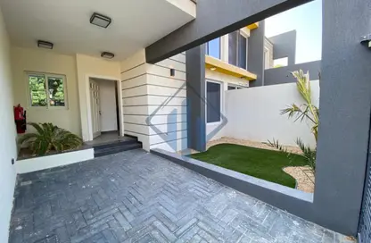 Villa - 3 Bedrooms - 4 Bathrooms for rent in Khuzam - Ras Al Khaimah