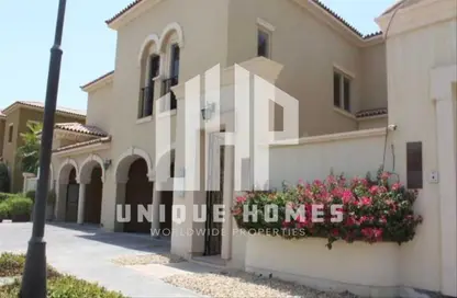 فيلا - 5 غرف نوم - 6 حمامات للايجار في فلل سعديات بيتش - شاطئ السعديات - جزيرة السعديات - أبوظبي