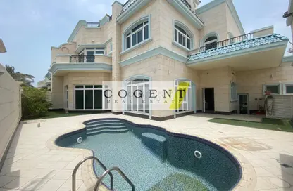 Villa - 5 Bedrooms - 7 Bathrooms for rent in Umm Suqeim 2 - Umm Suqeim - Dubai
