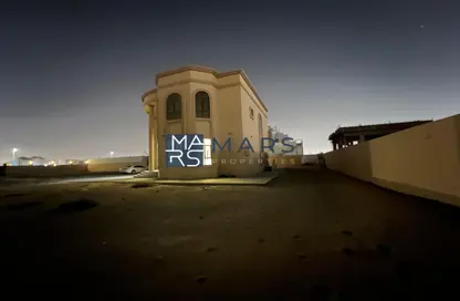 Villa - 4 Bedrooms - 5 Bathrooms for rent in Al Suyoh 9 - Al Suyoh - Sharjah