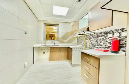 Apartment - 1 Bedroom - 2 Bathrooms for rent in Jumeirah Garden City - Al Satwa - Dubai