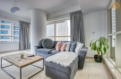Living Room image for: Apartment - 2 Bedrooms - 3 Bathrooms for rent in Al Sahab 2 - Al Sahab - Dubai Marina - Dubai, Image 1