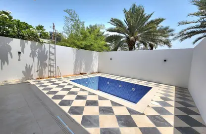 فيلا - 4 غرف نوم - 6 حمامات للايجار في فلل ميلودي - الضاحية 13 - قرية الجميرا سركل - دبي