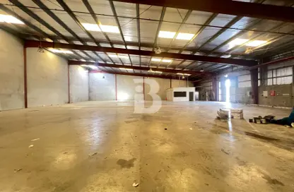 Warehouse - Studio for rent in Phase 2 - Dubai Investment Park (DIP) - Dubai