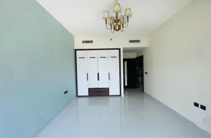 شقة - 2 غرف نوم - 2 حمامات للايجار في لاونز من دانوب بلوك 4 - لاونز لدانوب - المدينة الدولية - دبي