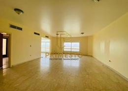 Apartment - 3 bedrooms - 4 bathrooms for rent in Lake View Tower - Corniche Road - Abu Dhabi