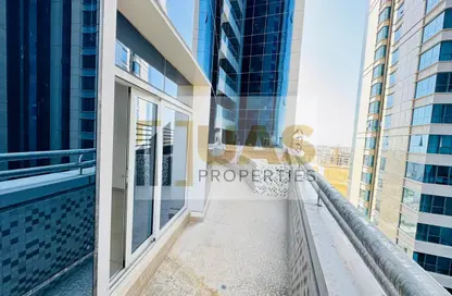 Apartment - 1 Bedroom - 2 Bathrooms for rent in Blue Tower - Sheikh Zayed Road - Dubai