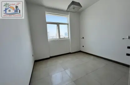 Apartment - 2 Bedrooms - 3 Bathrooms for rent in Um Altaraffa - Al Gharb - Sharjah