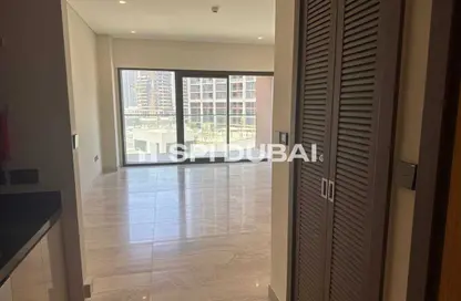 Apartment - Studio - 1 Bathroom for sale in Peninsula Five - Peninsula - Business Bay - Dubai