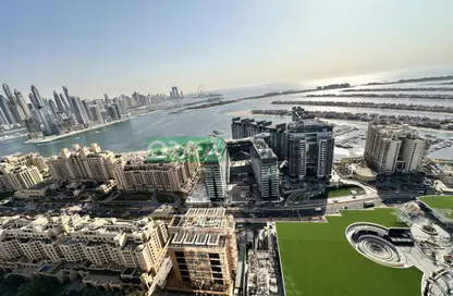 Apartment - 1 Bedroom - 2 Bathrooms for rent in The Palm Tower - Palm Jumeirah - Dubai