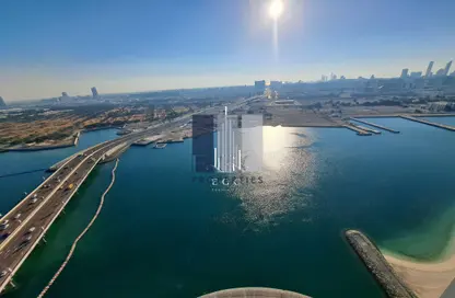 Apartment - 3 Bedrooms - 4 Bathrooms for rent in RAK Tower - Marina Square - Al Reem Island - Abu Dhabi