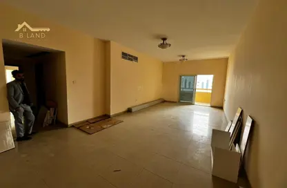 Apartment - 2 Bedrooms - 3 Bathrooms for rent in Jamal Abdul Nasser Street - Al Majaz - Sharjah