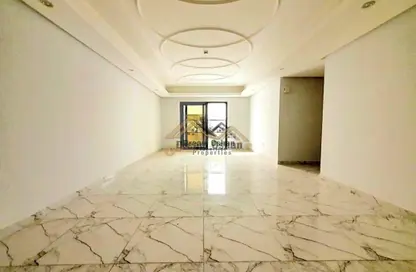 Apartment - 3 Bedrooms - 3 Bathrooms for rent in Muwaileh Commercial - Sharjah