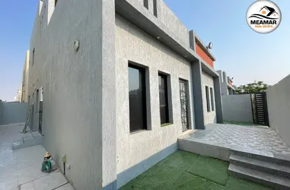 Villa - 4 Bedrooms - 6 Bathrooms for sale in Al Yasmeen 1 - Al Yasmeen - Ajman