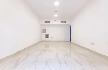 شقة - غرفة نوم - 2 حمامات للايجار في شارع 20 ​ - النهدة - الشارقة