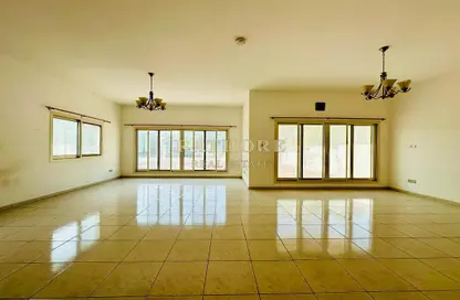 Empty Room image for: Villa - 4 Bedrooms - 5 Bathrooms for rent in Nakheel Villas - Jumeirah Village Circle - Dubai, Image 1