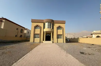 Villa - 6 Bedrooms - 7 Bathrooms for rent in Julfar - Ras Al Khaimah