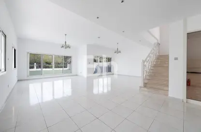 Villa - 4 Bedrooms - 5 Bathrooms for rent in Circle Villas - Jumeirah Village Circle - Dubai