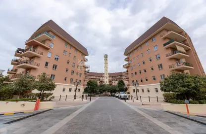 Apartment - 3 Bedrooms - 3 Bathrooms for sale in Abbey Crescent 2 - Abbey Crescent - Motor City - Dubai