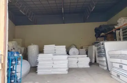 Warehouse - Studio - 1 Bathroom for rent in Old Industrial Area - Umm Al Quwain