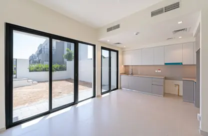 Townhouse - 3 Bedrooms - 3 Bathrooms for rent in Greenviews 2 - EMAAR South - Dubai South (Dubai World Central) - Dubai