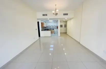 Apartment - 1 Bedroom - 2 Bathrooms for rent in Sandy Fox - Jumeirah Village Circle - Dubai