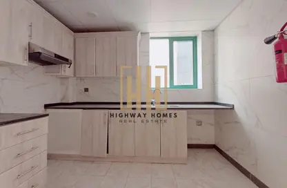 شقة - 2 غرف نوم - 3 حمامات للايجار في بناية مويليح 29 - مويلح - الشارقة