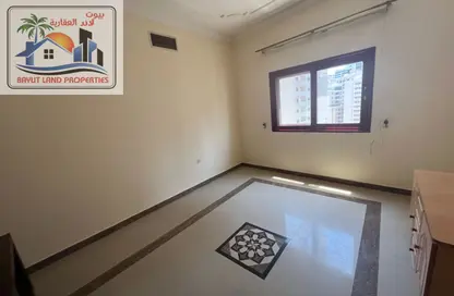 Apartment - 2 Bedrooms - 2 Bathrooms for rent in Al Khan Corniche - Al Khan - Sharjah