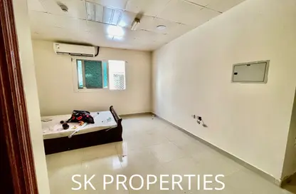 Apartment - Studio - 1 Bathroom for rent in Muweileh Community - Muwaileh Commercial - Sharjah