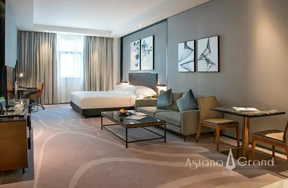 Apartment - Studio - 1 Bathroom for rent in Al Muraqqabat - Deira - Dubai