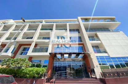 شقة - 2 غرف نوم - 3 حمامات للايجار في بناية رويال جي في سي - الضاحية 10 - قرية جميرا الدائرية - دبي