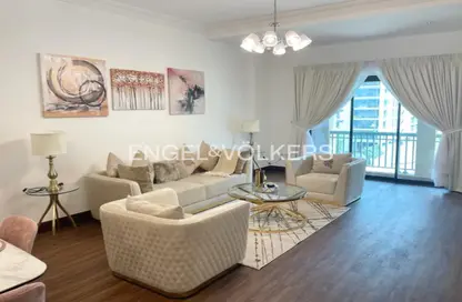 شقة - غرفة نوم - 2 حمامات للايجار في الميل الذهبي 2 - الميل الذهبي - نخلة جميرا - دبي