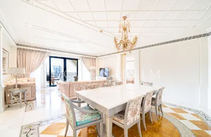 شقة - 2 غرف نوم - 3 حمامات للايجار في بالازيو فيرساتشي - القرية التراثية - دبي