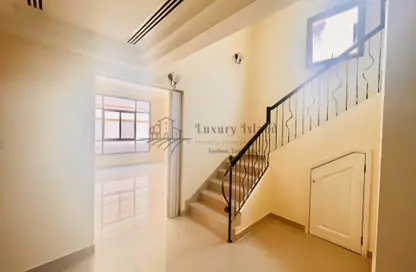 Stairs image for: Villa - 4 Bedrooms - 5 Bathrooms for rent in Al Maqtaa - Abu Dhabi, Image 1